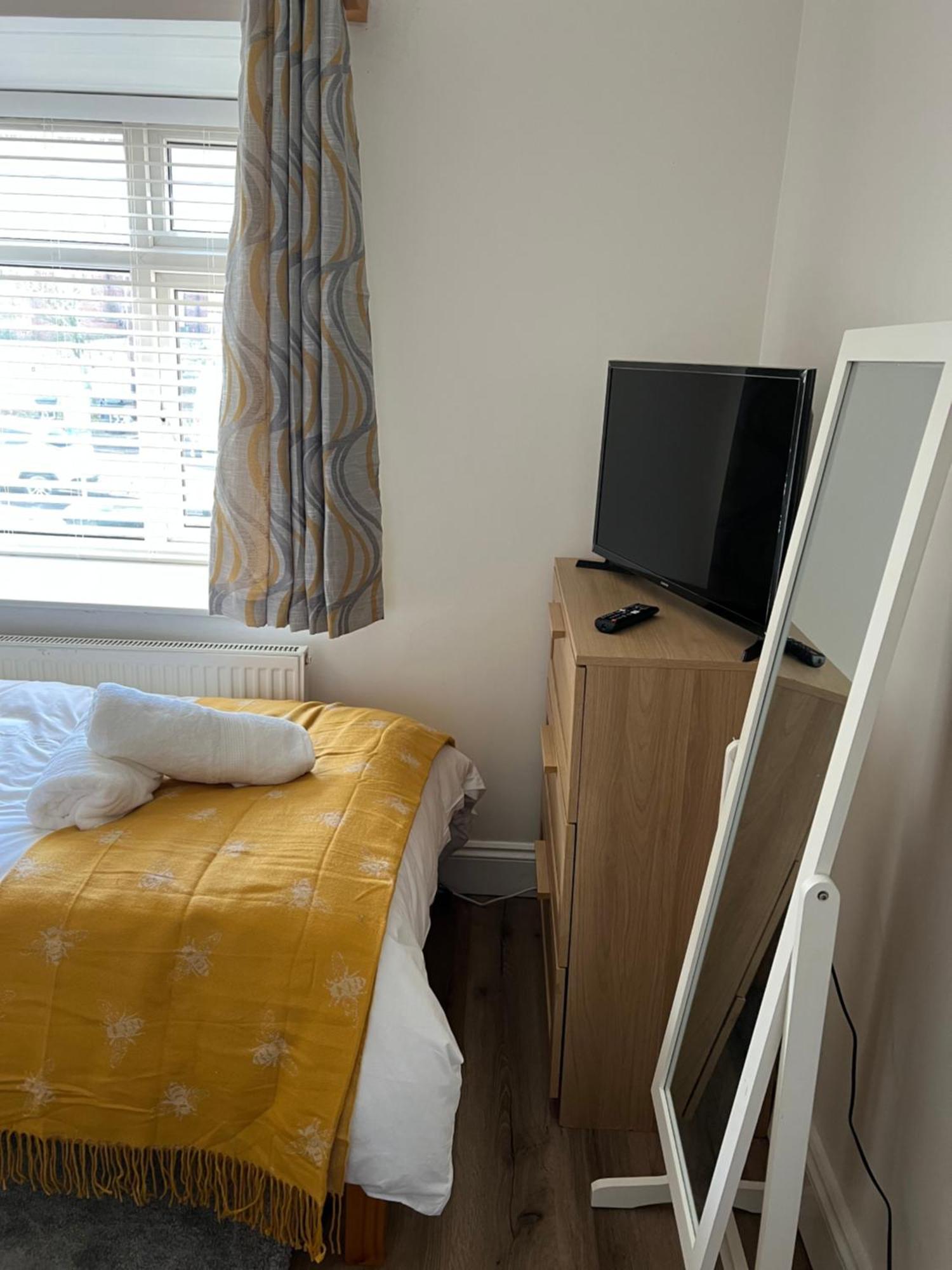 Comfortable Single Room Wembley Park/Stadium Лондон Экстерьер фото